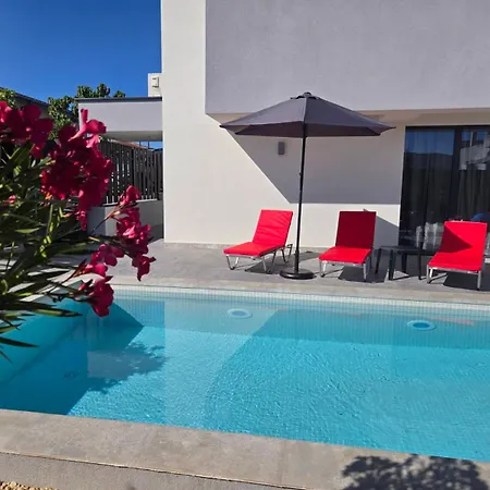 Amethyst, Private Pool With Heating And Salt Water Villa Lozenets