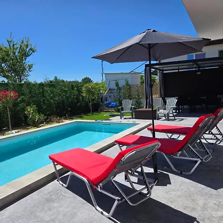 Vila Amethyst, Private Pool With Heating And Salt Water Lozenec