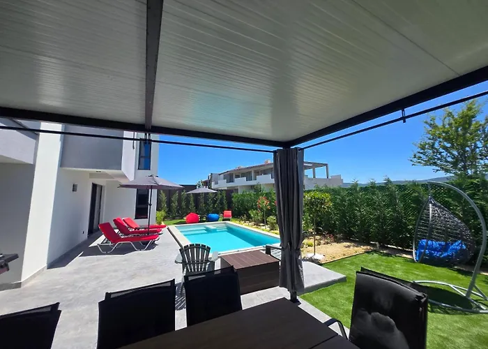 Вилла Amethyst, Private Pool With Heating And Salt Water Лозенец