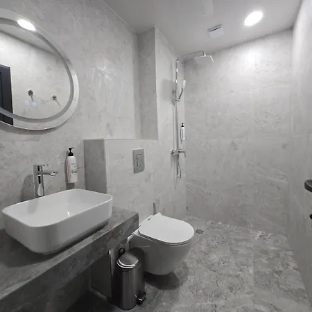 Вилла Amethyst, Private Pool With Heating And Salt Water Лозенец