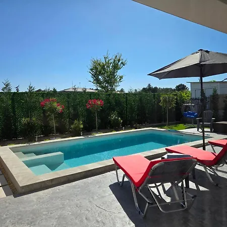 Amethyst, Private Pool With Heating And Salt Water Villa *