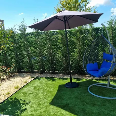 Amethyst, Private Pool With Heating And Salt Water 빌라 로제넷츠