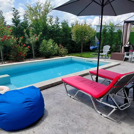 Amethyst, Private Pool With Heating And Salt Water 빌라 로제넷츠