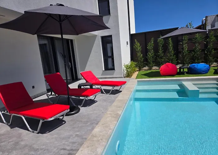 Amethyst, Private Pool With Heating And Salt Water Villa *