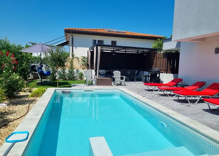 Villa Amethyst, Private Pool With Heating And Salt Water *